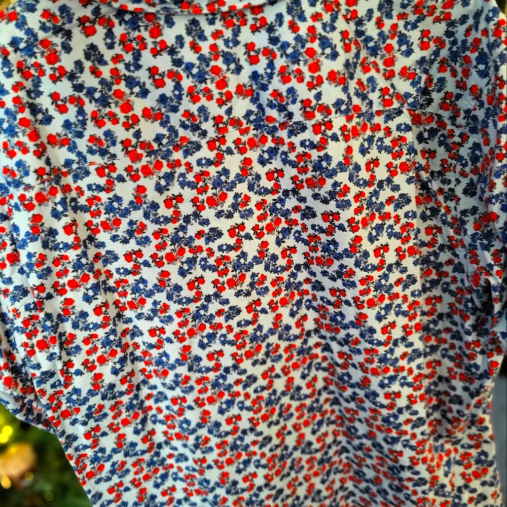 Crown & Ivy Performance Button Down - image 3